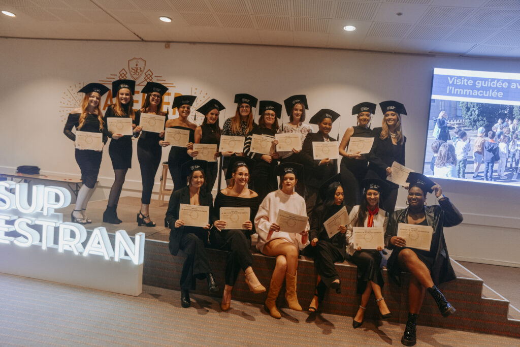 Remise des diplômes : une soirée mémorable pour la promotion 2024 10 Non classé