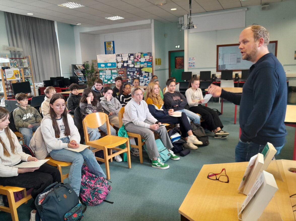 4203e63d 6d63 4dc7 bd8b 09e5a576b361