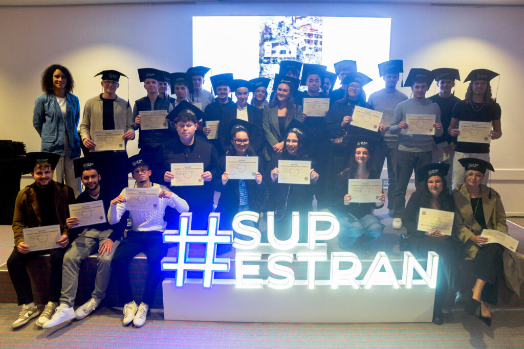 Cérémonie de remise des diplômes 2025 du Sup'Estran 9 Charles de Foucauld, Fénelon