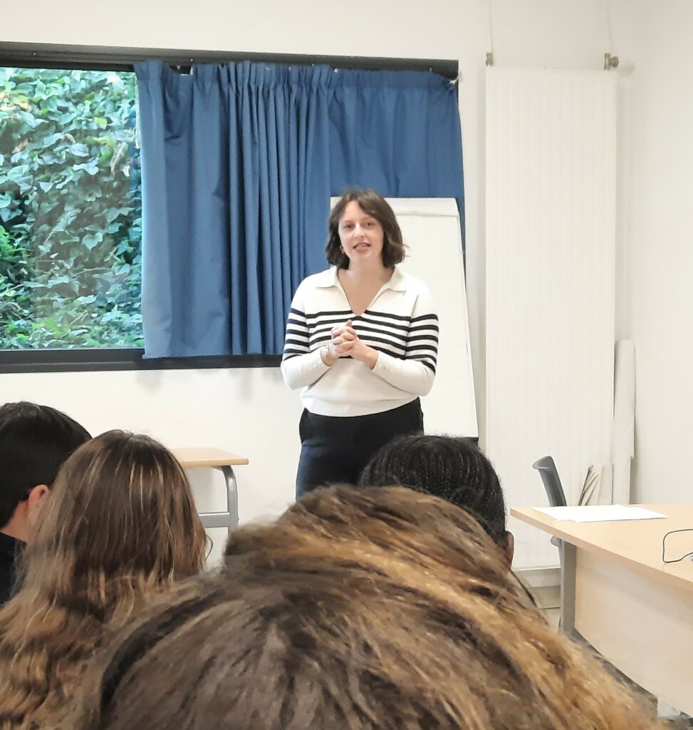 Rencontre avec Margaux Héliès Guéna : quand littérature et action sociale se rencontrent 3 BTS ESF, DE TISF, Fénelon